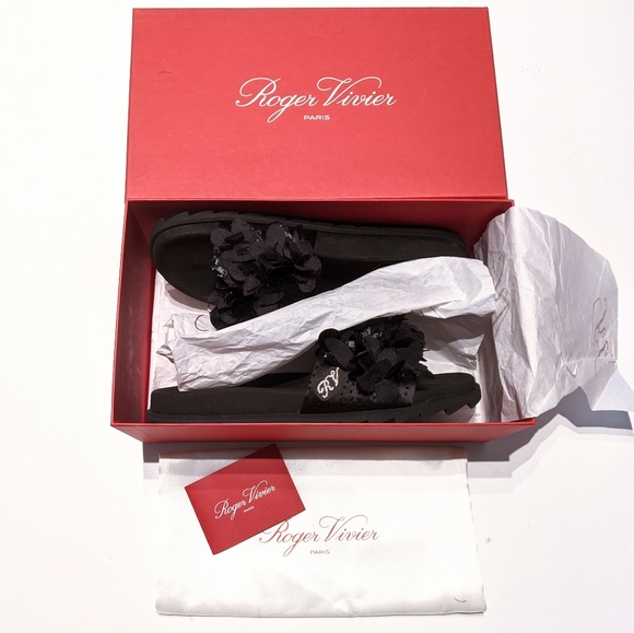SOLD💔Roger Vivier Slidy Viv Petals Sandals - Picture 10 of 12